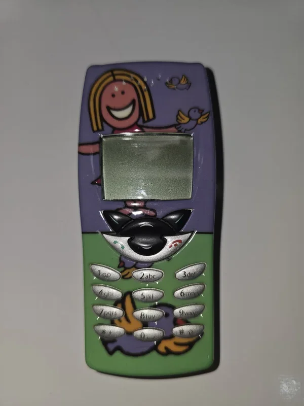 Nokia 8210